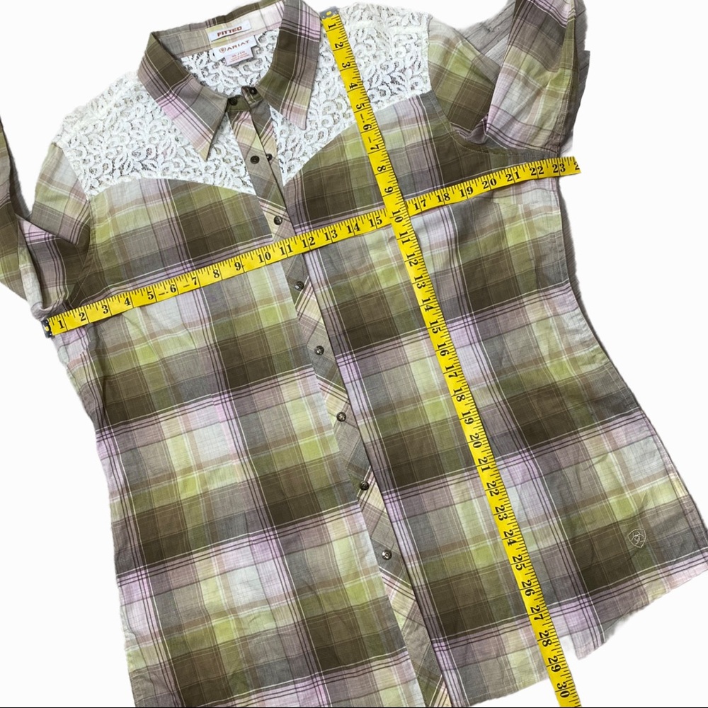 Ariat plaid and lace fitted western shirt - Picture 6 of 12